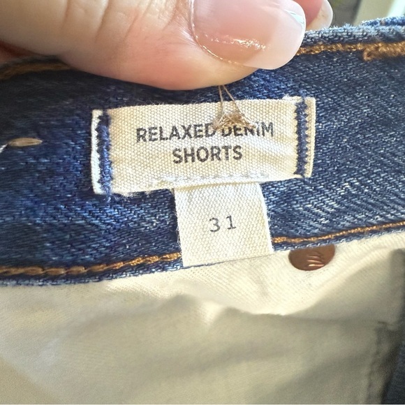 Madewell Shorts Womens 31 Blue Relaxed Denim Button Fly Distressed Raw Hem - Picture 5 of 7